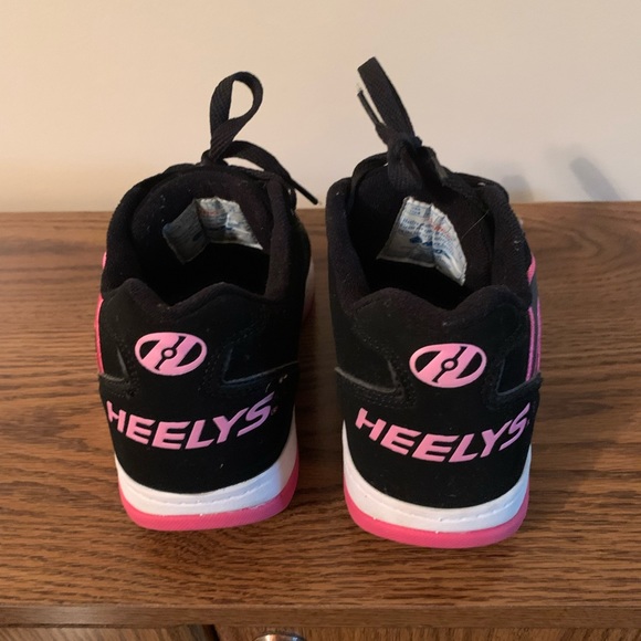 Heelys shoe skates - Picture 3 of 7